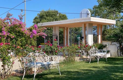 Fossacesia House | La Farfalla: Guest Rated 9.3 with Oceanfront Comforts