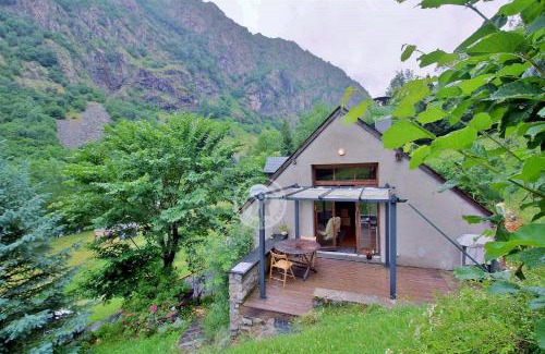 Gavarnie-Gedre House | Pet-Friendly LA FARIO 2 with Family Amenities Awaits You