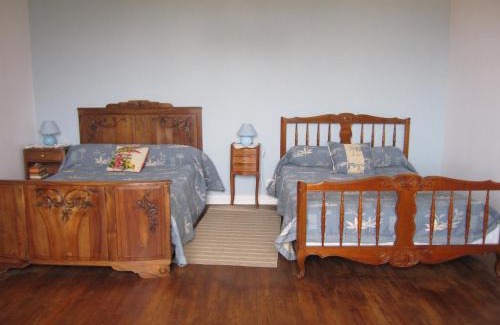 Bourdeilles House | Discover La Faurie: Pet-Friendly Retreat with Great Reviews
