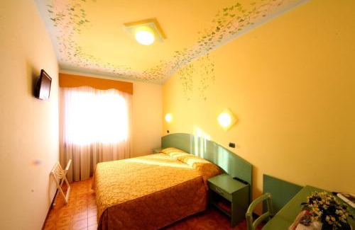 Apricale Bed & Breakfast | Discover La Favorita Apricale B&B & Ristorante Retreat