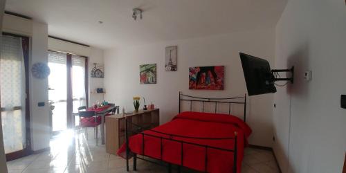 Arcore Apartment | Discover La Fenice: Family-Friendly Retreat with High Ratings