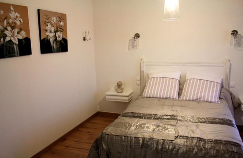 Mazeres Bed & Breakfast | Pet-Friendly Retreat at La Ferme de Bellune - Rated 9/10