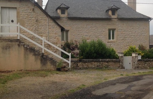 Bozouls Bed & Breakfast | Experience La ferme de Manon: 5-Star Oceanfront Retreat