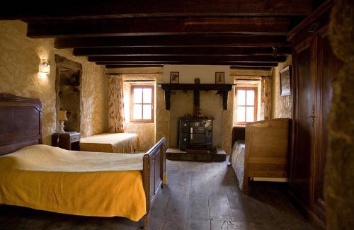 La Salle-Prunet Hotel | Pet-Friendly Retreat at La Ferme des Cévennes: Guest Rated 8.4
