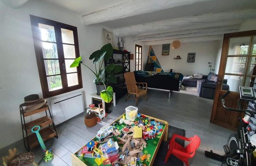 Sarrians Bed & Breakfast | Welcoming La Ferme des Demoiselles - Family-Friendly Stay