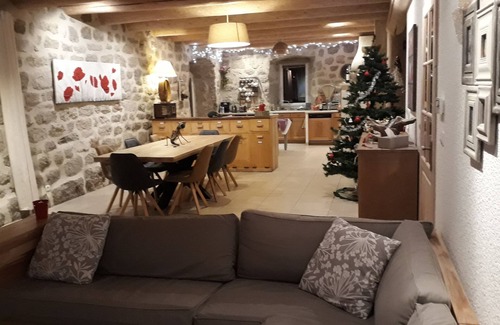 Tence House | Unforgettable Stay at La Ferme des Farios with Pool & Views