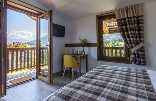 Cordon Bed & Breakfast | Eco-Friendly Retreat at La Ferme des Pépés Marcel