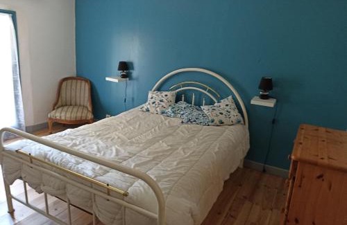 Neuilly-en-Sancerre House | Relax at La Ferme des Pres: Family-Friendly Getaway