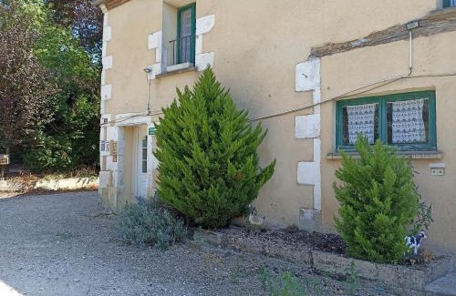 Neuilly-en-Sancerre House | Relax at La Ferme des Pres: Family-Friendly Getaway