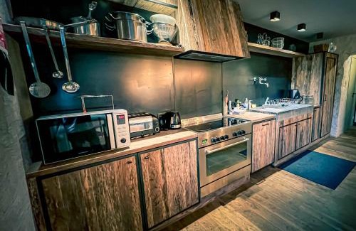 Bohon House | Experience La ferme du Comte: 4-Star Family-Friendly Retreat
