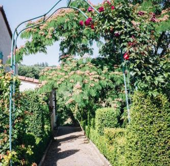 Berganty Bed & Breakfast | Cozy LA FERME JARLAN: Oceanfront, Pet-Friendly Retreat
