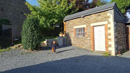 Paliseul House | Cozy Retreat at La Ferme Oubliée - Pet & Child Friendly Stay