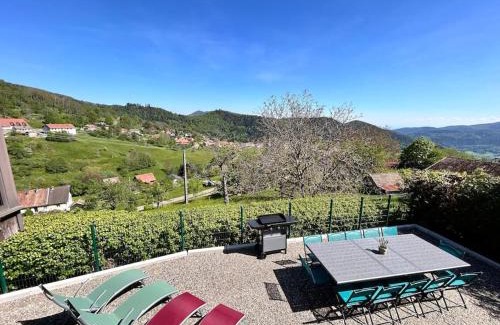 Geishouse House | Relax at La Fermette des Vallons with Jacuzzi & Pool Access