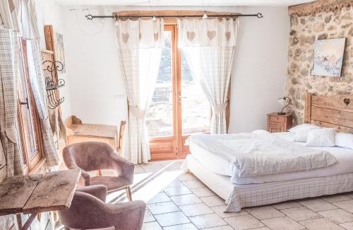 Baratier House | Oceanfront Retreat at La Fernande - Guest Rated 9.2/10