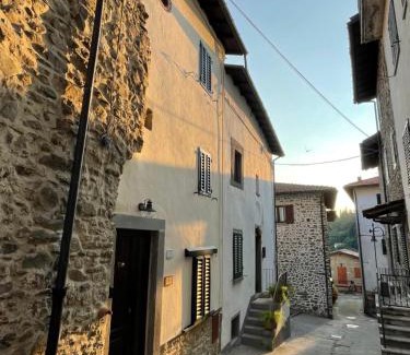 Gavinana House | La Ferruccina: Cozy Stay Near the Heart of the City