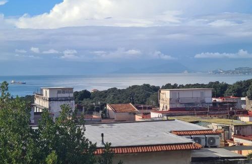 Ercolano Apartment | Family-Friendly Retreat at La Finestra Sul Golfo - 4 Star