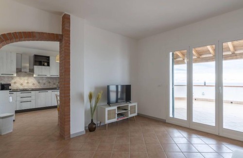 Sanremo House | Discover Oceanfront Escape at La Finestra sul Mare