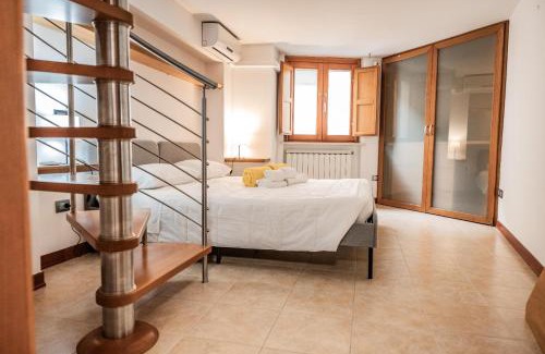 Pisticci Apartment | La finestra sulla piazza
