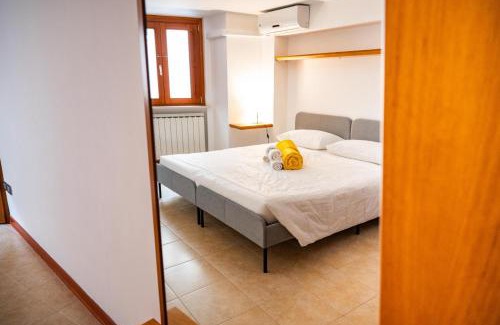 Pisticci Apartment | La finestra sulla piazza