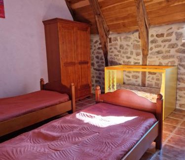 Florentin-la-Capelle House | Discover Family-Friendly Comfort at La Fontaine d'Aubrac