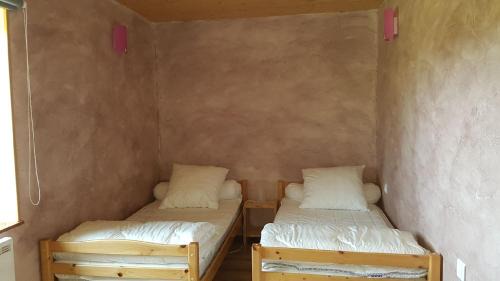 Vertamboz House | Pet-Friendly La Fontaine: Family Retreat with Great Reviews