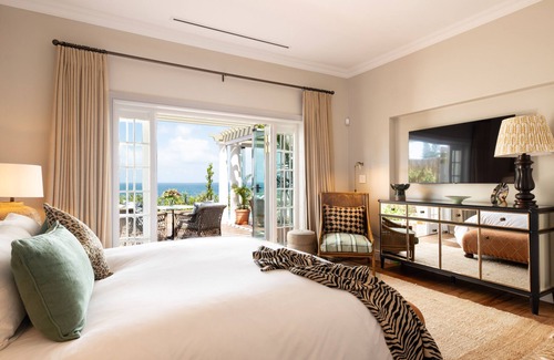 Westcliff House | Discover La Fontaine Guest House: 4-Star Elegance Awaits