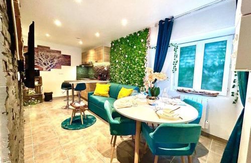 Pont-sur-Yonne Apartment | Discover La Forêt Enchantée: Central Location & Pet Friendly