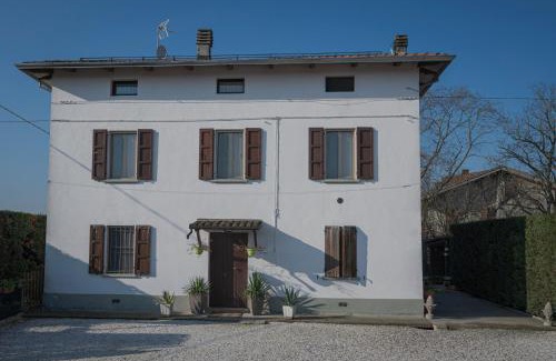 Torrile Bed & Breakfast | Pet-Friendly La Fossetta B&B with Hot Tub and Breakfast