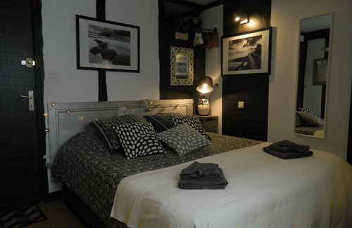 Saint-Maurice-Etusson House | Explore LA FOUGEREUSE Bed and Breakfast - 10/10 Guest Rated