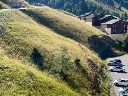 Allos Apartment | Charming La Foux: 2-Room Haven with Pool Access