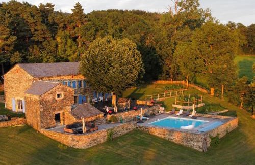 Saint-Etienne-Lardeyrol Bed & Breakfast | Idyllic La Framboisine: Beachfront Pool & Family-Friendly