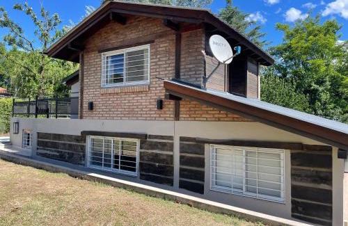 Villa General Belgrano House | Experience La Franca Cabaña de Veraneo: 4-Star Retreat