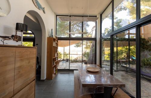 La Franqui Villa | Oceanfront Retreat at La Franqui Vue Mer with 10/10 Rating