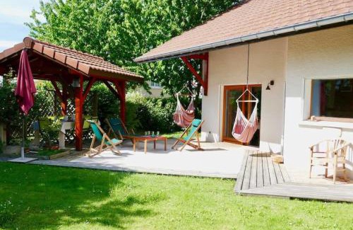 Seynod House | Family-Friendly Getaway at La Fruitière with Great Reviews