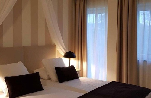 Vispieres Hotel | Relax at La Fuentona De Santillana - Guest Rated 9.4/10