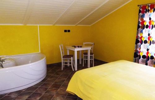 Monticello d'Alba House | Discover La Fuga Affittacamere - Guest Rated 9/10!
