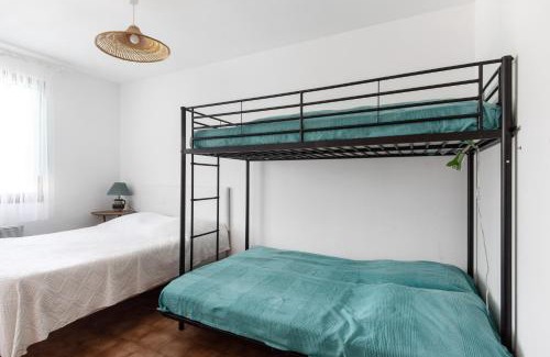 Joyeuse House | Discover La Génova: Family & Pet Friendly Retreat