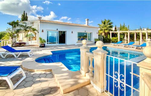 Media Luna Villa | La Galesa