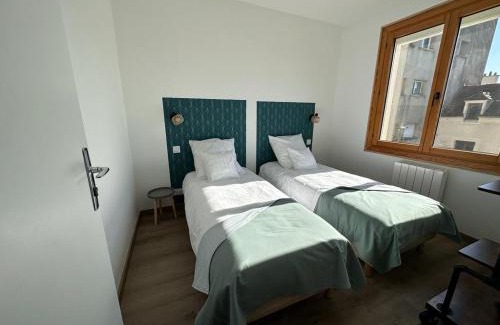 Langrune-sur-Mer Apartment | Oceanfront Escape: La Galonière Noire with Sea Views