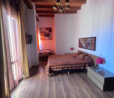 Granyena de Les Garrigues Hotel | Cozy Retreat at La Garbinada Hotel with Pet-Friendly Amenities