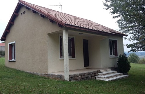 Fontanes Villa | Pet-Friendly Retreat with Pool & Spa in Lozère