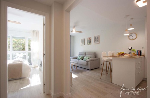 Logrono Historic Centre Apartment | Guest Rated: La Garnacha with Breakfast & Family Amenities