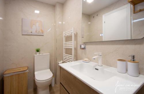 Logrono Historic Centre Apartment | Guest Rated: La Garnacha with Breakfast & Family Amenities