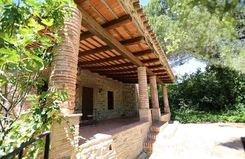 Cazalla De La Sierra Cottage | Experience La Garza Real: Family and Pet Friendly Comfort