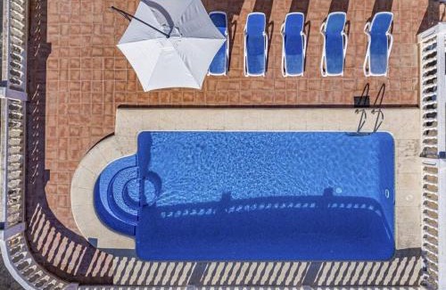 Urbanizacion La Mandarina Villa | La Gavina - Spacious 5-Bedroom Villa with Private Pool in Javea