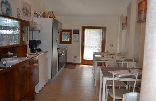 Roe Bed & Breakfast | Discover La Gemma: Family-Friendly Stay with Breakfast