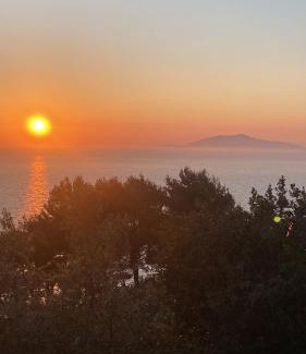 Anacapri Apartment | Experience La GEMMA di Orrico: 4-Star Oceanfront Escape