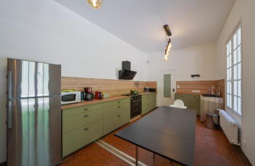 Mery-es-Bois House | La Genêtière: Family-Friendly Retreat with Pond in Sologne