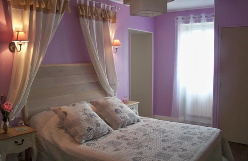 Tillieres Bed & Breakfast | Family-Friendly Retreat at La Genoise: Guest Rated 9/10