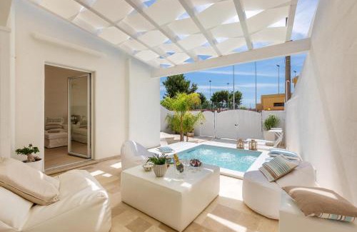 Maruggio Villa | Discover La Giada by BarbarHouse: Family-Friendly Retreat